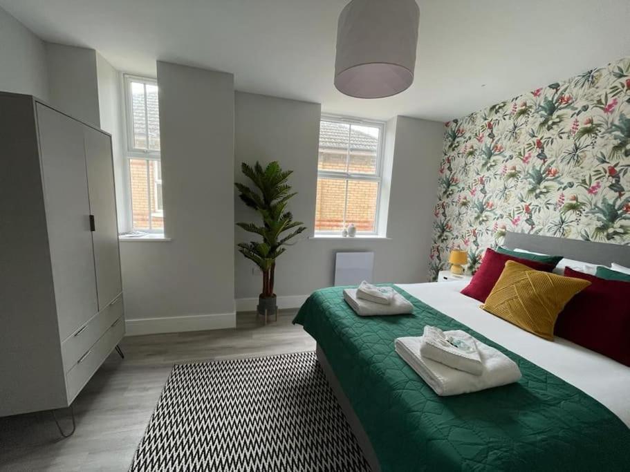 Bright, Vibrant New 1 Bedroom Town Centre Parking Bournemouth Bagian luar foto