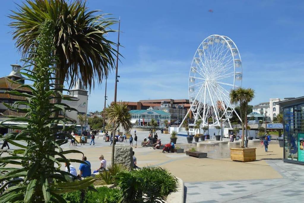 Bright, Vibrant New 1 Bedroom Town Centre Parking Bournemouth Bagian luar foto