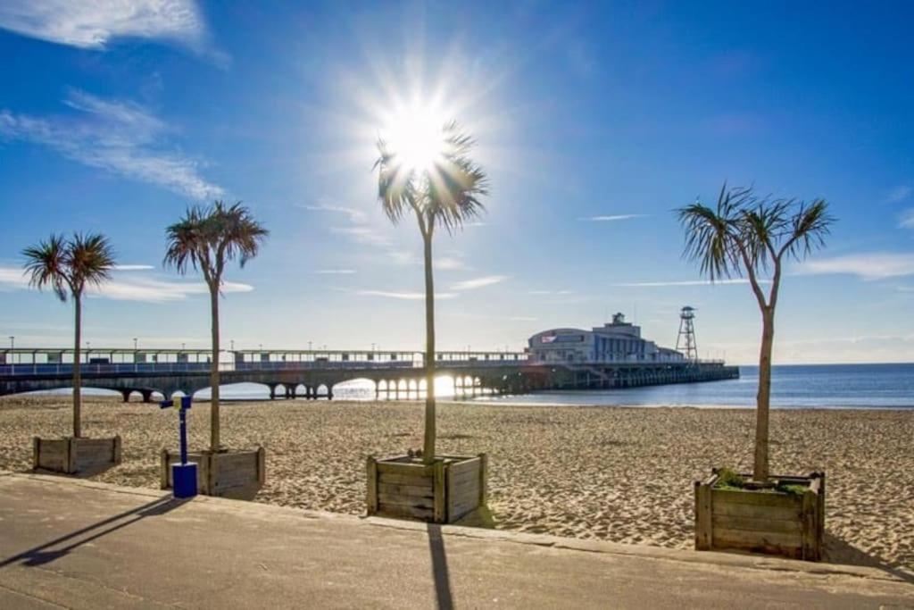 Bright, Vibrant New 1 Bedroom Town Centre Parking Bournemouth Bagian luar foto